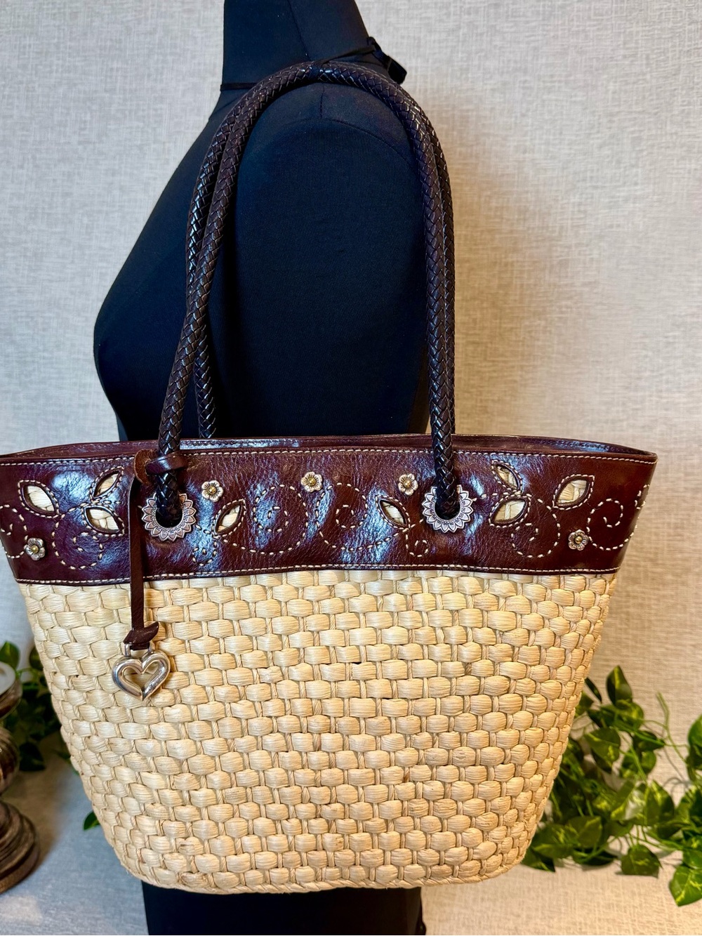 Brighton Cottage Straw Picnic Tote Purse Bag Leather Trim EUC